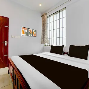 Hotel Collection O Pukkattupady Aluva East, Kochi